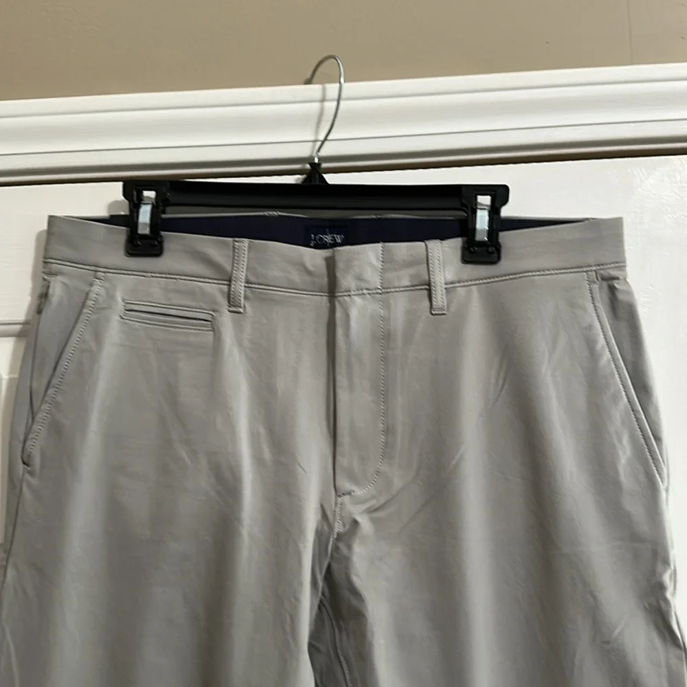 J.Crew Men’s 484 Slim Tech Pant in Mountain Grey (33x32)